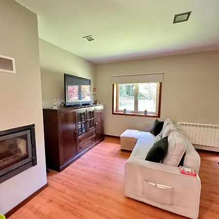 Do Monte Вилла Гимарайнш